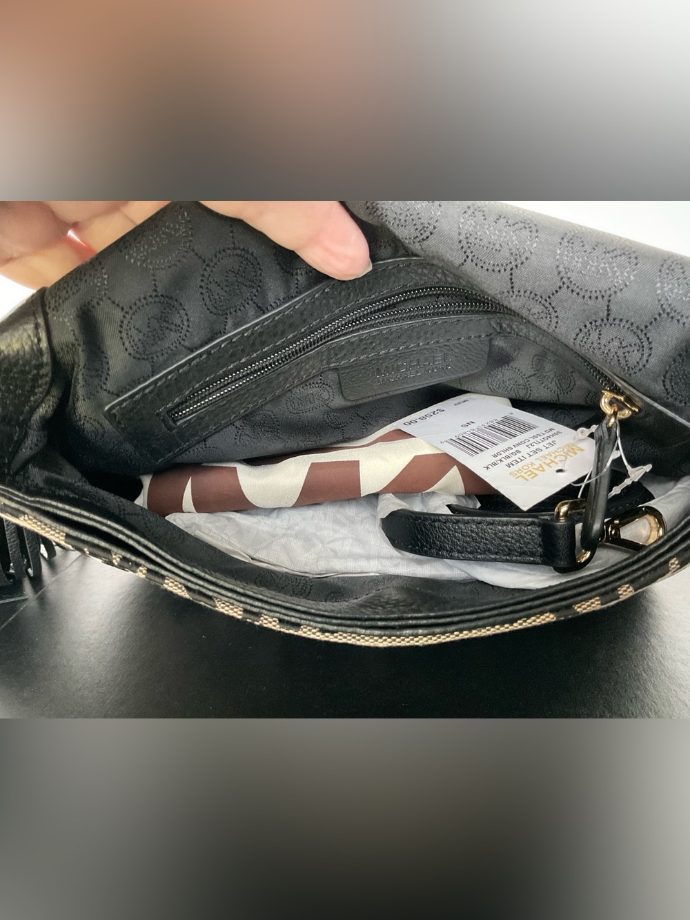 Michael Kors Jet Set Black/Tan MK Logo Crossbody Md Tassel Conv $258 - Picture 2 of 16